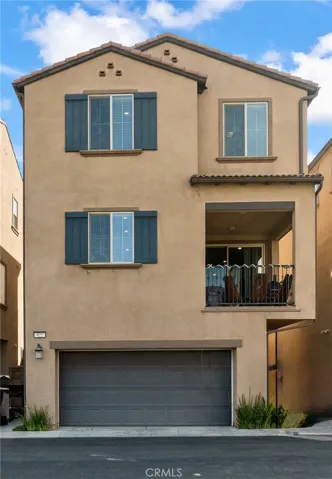 Tri level, with one bedroom and bathroom downstairs