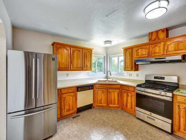 1164 Via Santa Paulo, Vista, California 92081