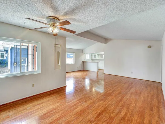 1164 Via Santa Paulo, Vista, California 92081
