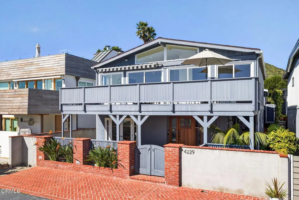 1-web-or-mls-UpmarketMedia-4229Far-234