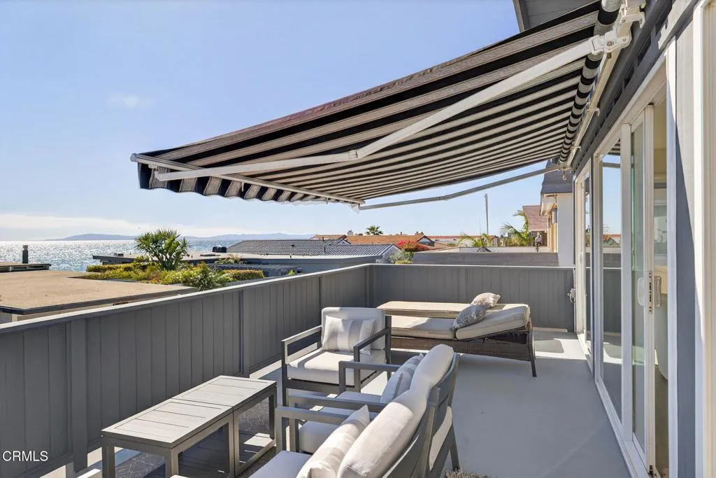 48-web-or-mls-UpmarketMedia-4229Far-210