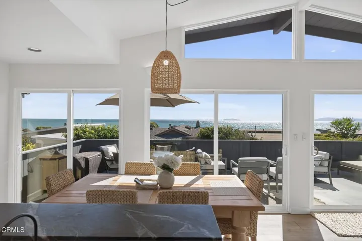 37-web-or-mls-UpmarketMedia-4229Far-125