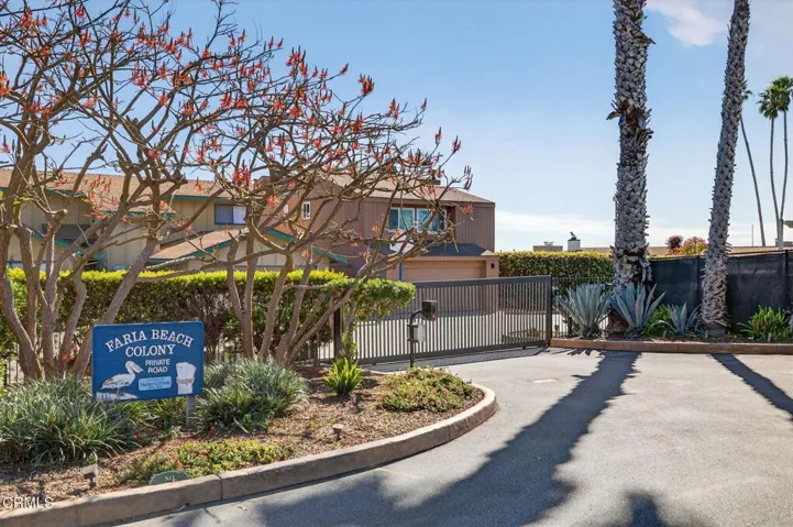 86-web-or-mls-UpmarketMedia-4229Far-266