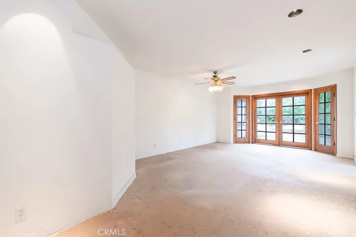 20019 Ingomar, Winnetka, California 91306