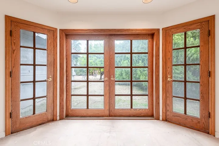 20019 Ingomar, Winnetka, California 91306