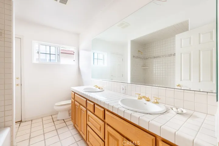 20019 Ingomar, Winnetka, California 91306