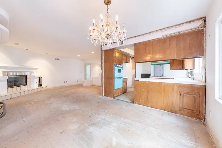 20019 Ingomar, Winnetka, California 91306