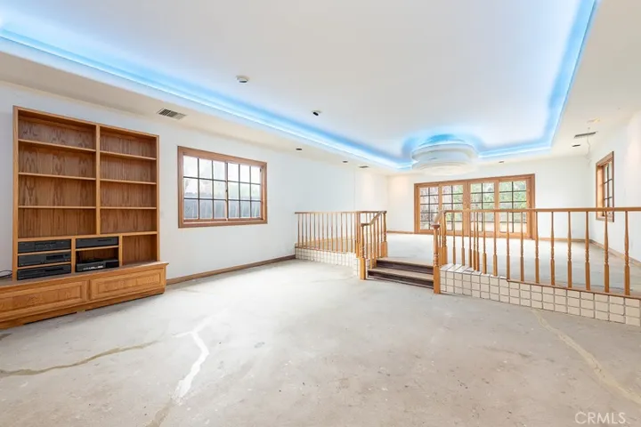 20019 Ingomar, Winnetka, California 91306