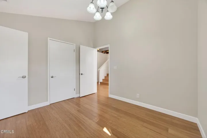 48-web-or-mls-UpmarketMedia-379McG-048