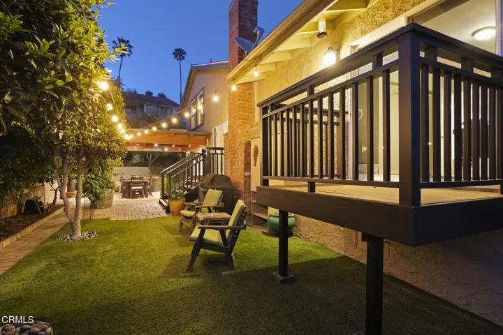 11-web-or-mls-UpmarketMedia-379McG-Twi-0