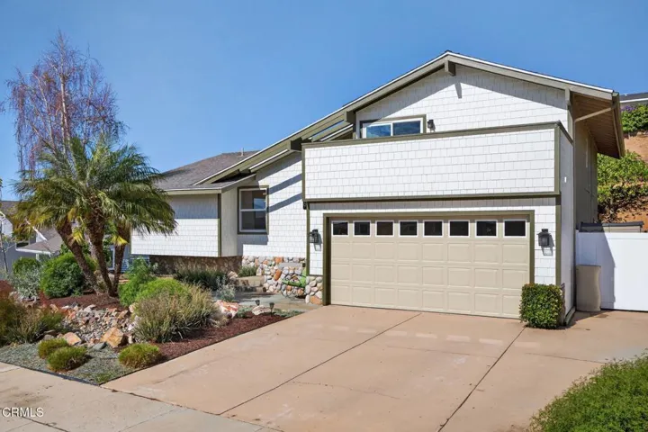 35-web-or-mls-UpmarketMedia-379McG-007