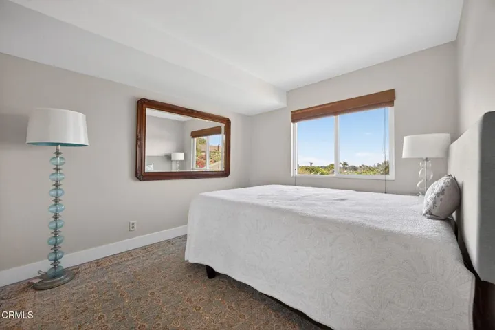 49-web-or-mls-UpmarketMedia-379McG-051