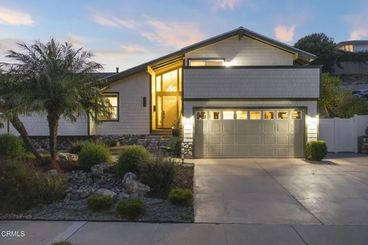 2-web-or-mls-UpmarketMedia-379McG-Twi-00