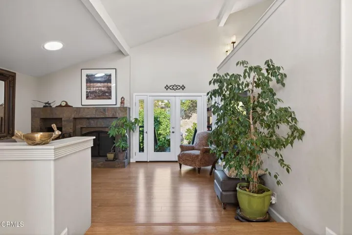 40-web-or-mls-UpmarketMedia-379McG-022