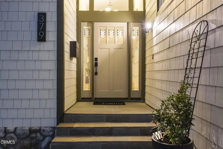 4-web-or-mls-UpmarketMedia-379McG-Twi-01