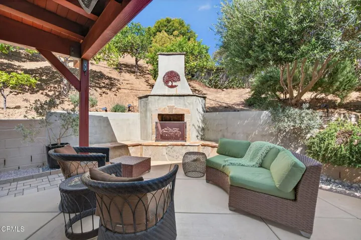 73-web-or-mls-UpmarketMedia-379McG-121