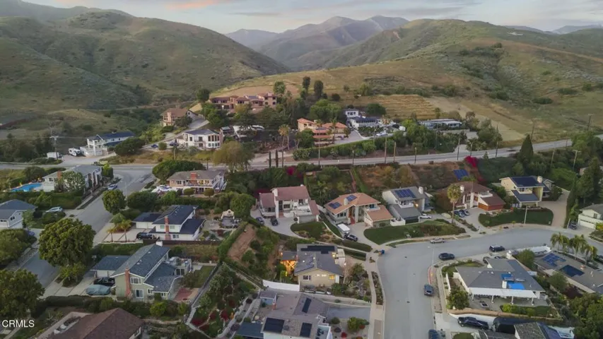 29-web-or-mls-UpmarketMedia-379McG-Aer-T