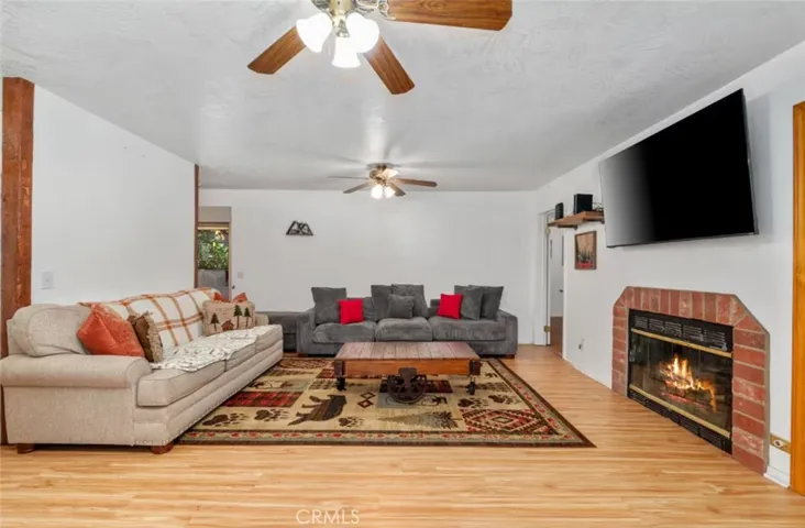 26249 Alpine, Twin Peaks, California 92391