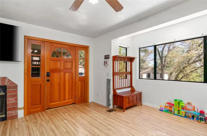 26249 Alpine, Twin Peaks, California 92391