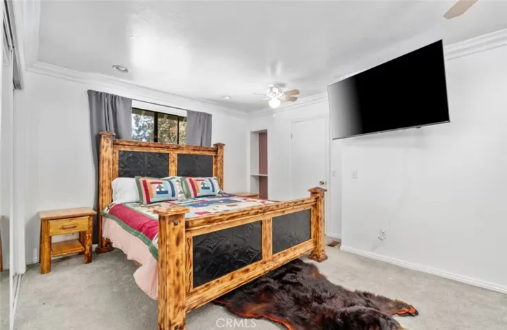 26249 Alpine, Twin Peaks, California 92391