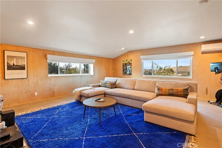 58747 San Marino, Yucca Valley, California 92284