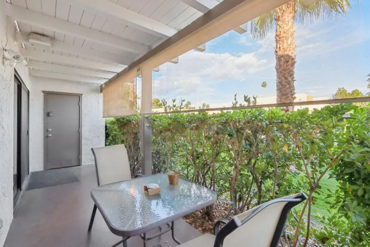 06-Patio-2