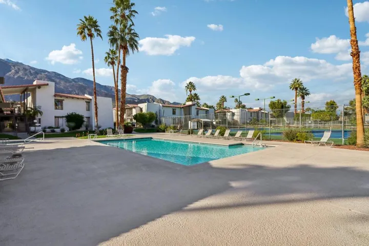 11-Pool-1