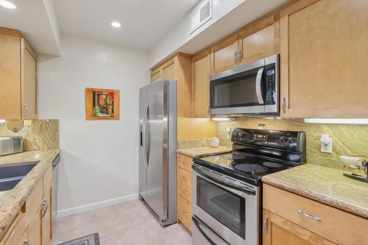 03-Kitchen-2