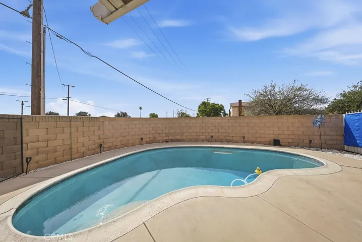 1149 N Birch, Rialto, California 92376