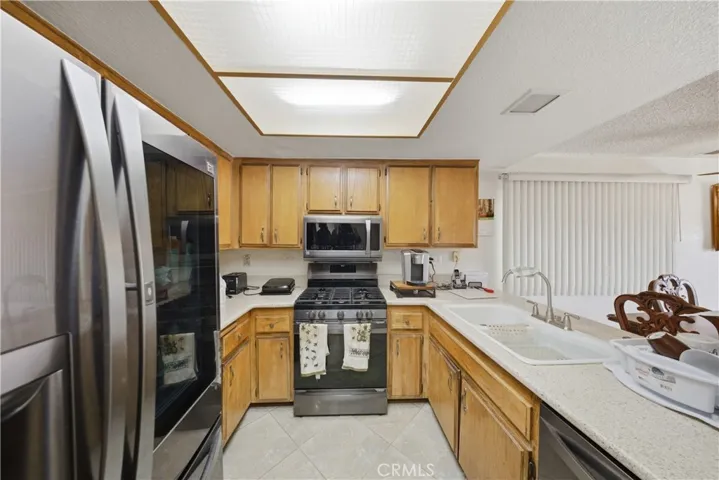 1149 N Birch, Rialto, California 92376