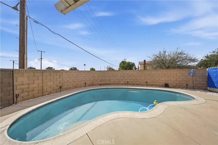 1149 N Birch, Rialto, California 92376