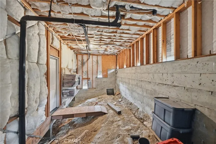 Large under house storage
