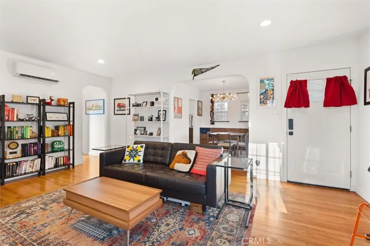 Living room to dining room