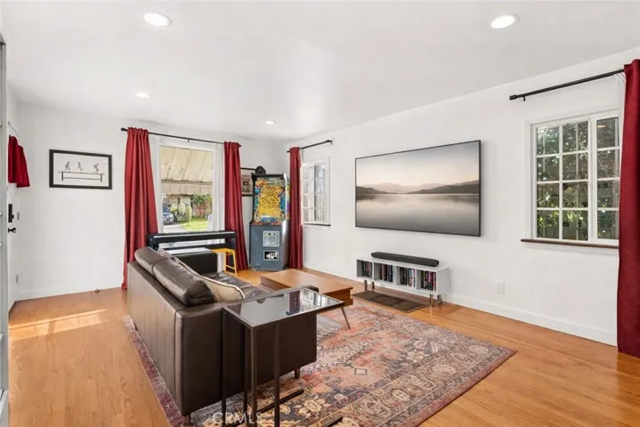 The TV has been virtually added