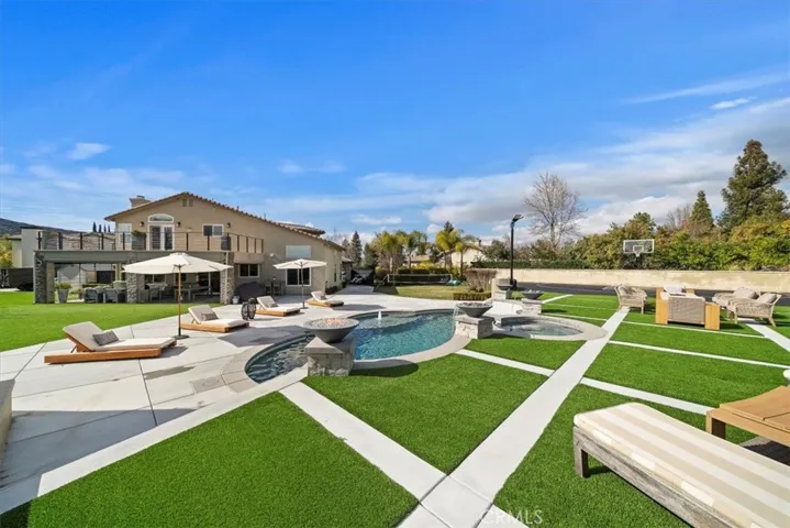 13786 Staghorn Court, Yucaipa, California 92399