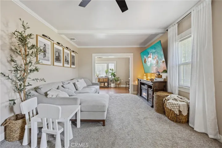 Dining Room/Living Room