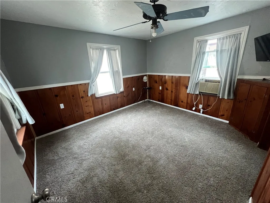 Green House Bedroom 2 NEW CARPET
