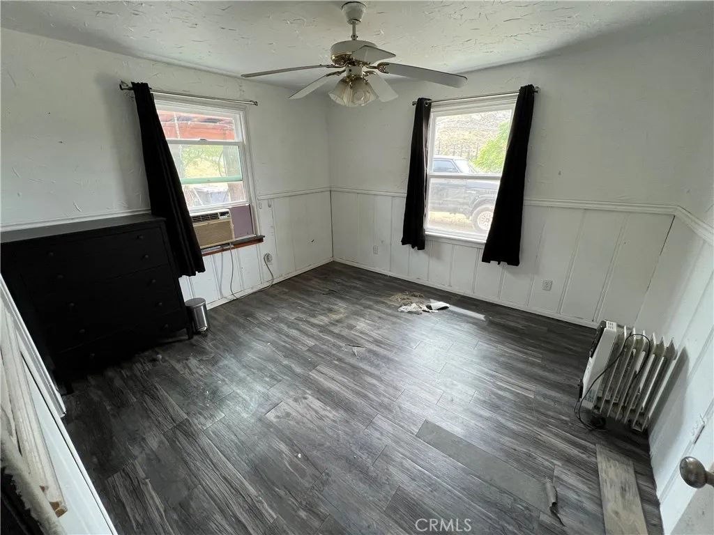 House 2 bedroom 1