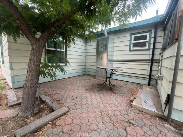 Green House #2 backyard patio area
