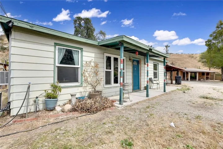 House 2 Two bedrooms 1 bath