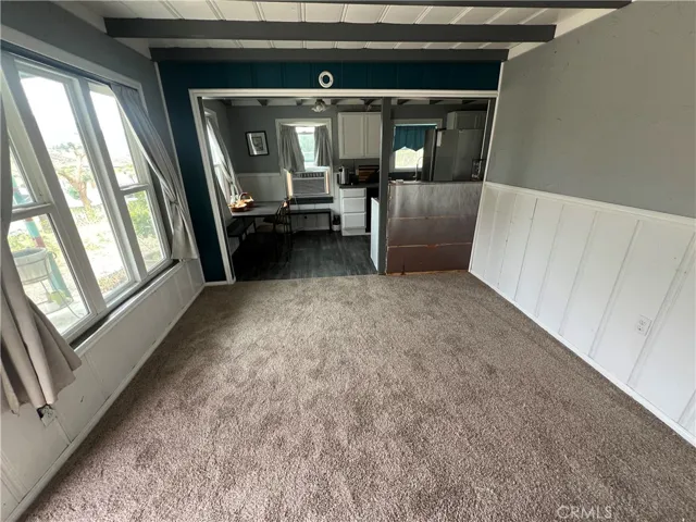 Green 2 bed house with NEW Carprt