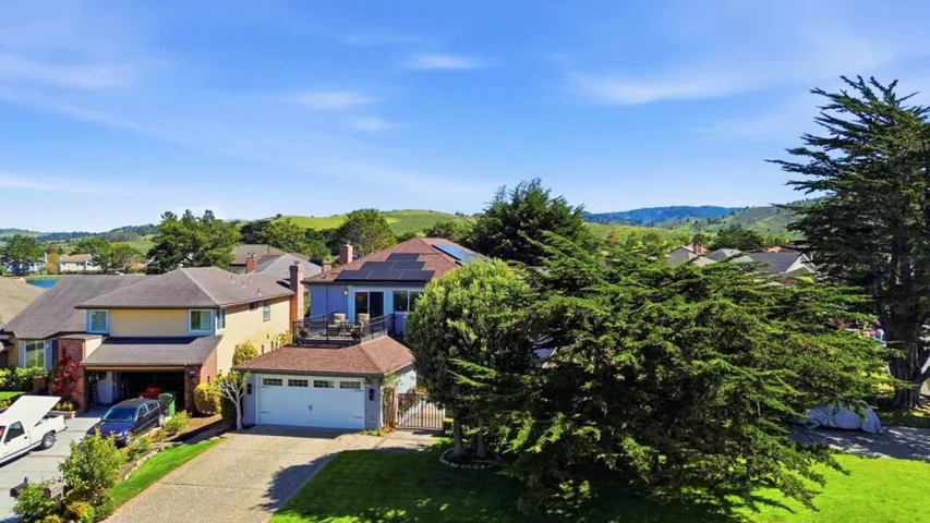 2329 Burning Tree Road, Half Moon Bay, California 94019