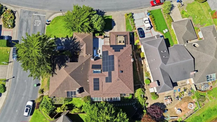 2329 Burning Tree Road, Half Moon Bay, California 94019