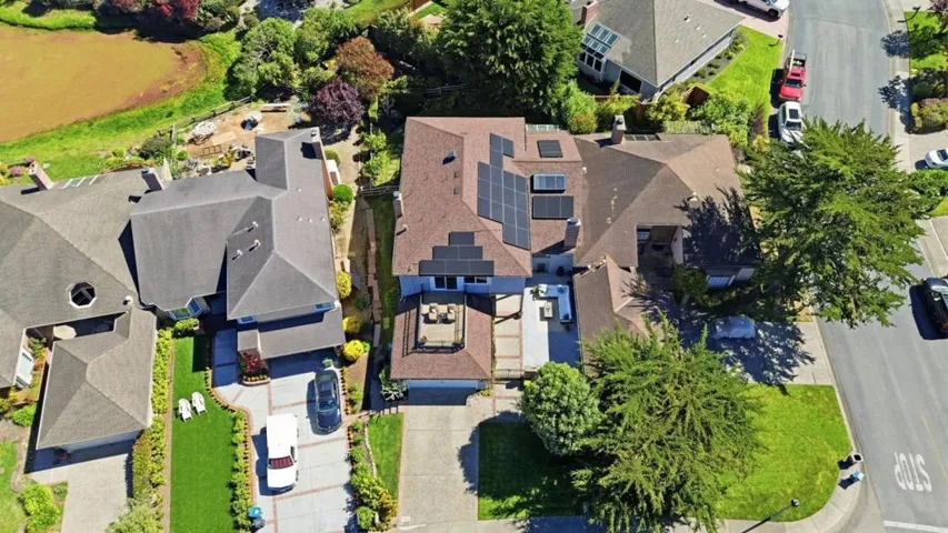 2329 Burning Tree Road, Half Moon Bay, California 94019