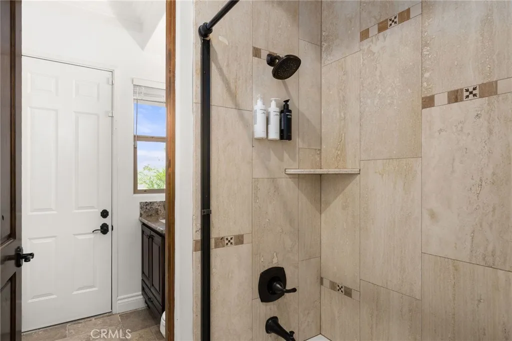 1st Floor Hallway Full Bath
