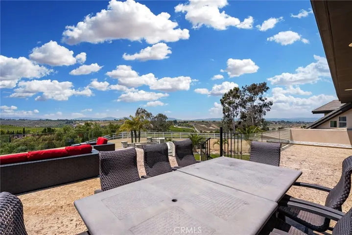 2nd Floor Patio