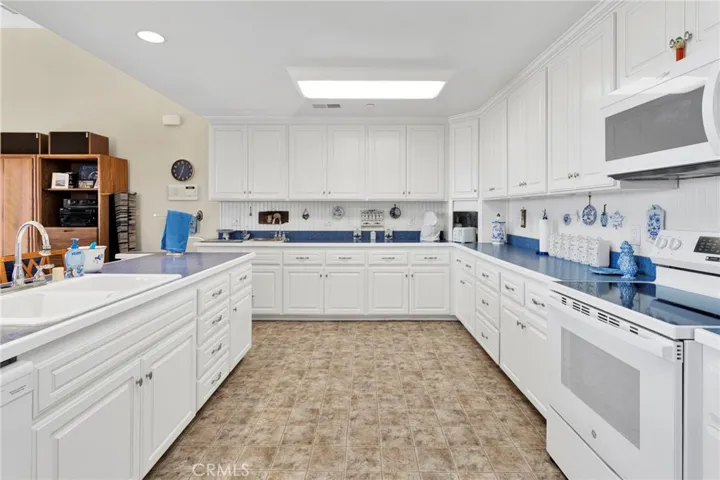 16222 Wild, Helendale, California 92342