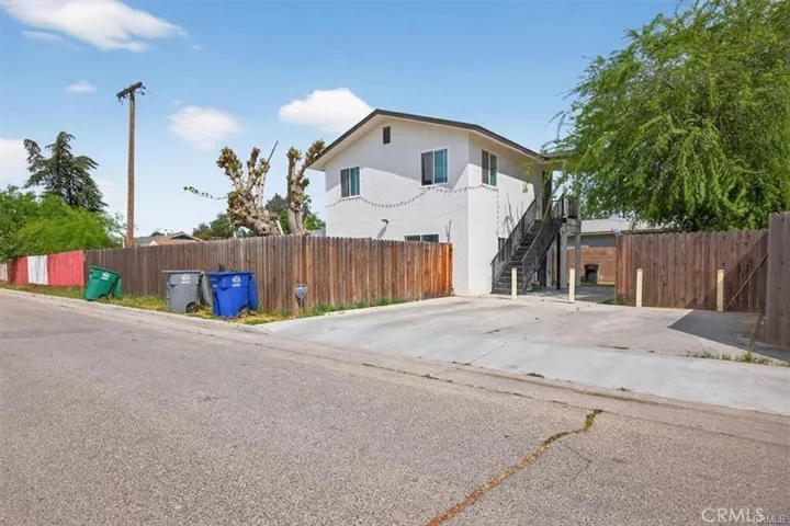 2546 Evergreen, Selma, California 93662