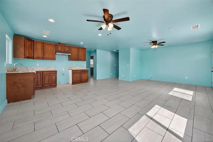 2546 Evergreen, Selma, California 93662