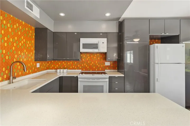 816 E Cottonwood Road 4, Palm Springs, California 92262